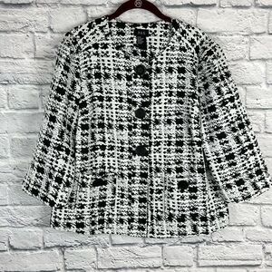 R.Q.T. Vintage Black and White Blazer Size Medium